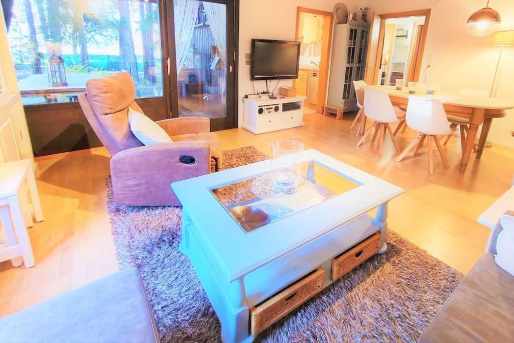 Bungalow Direkt Am See, Mit Eigenem Boot رودنغ المظهر الخارجي الصورة