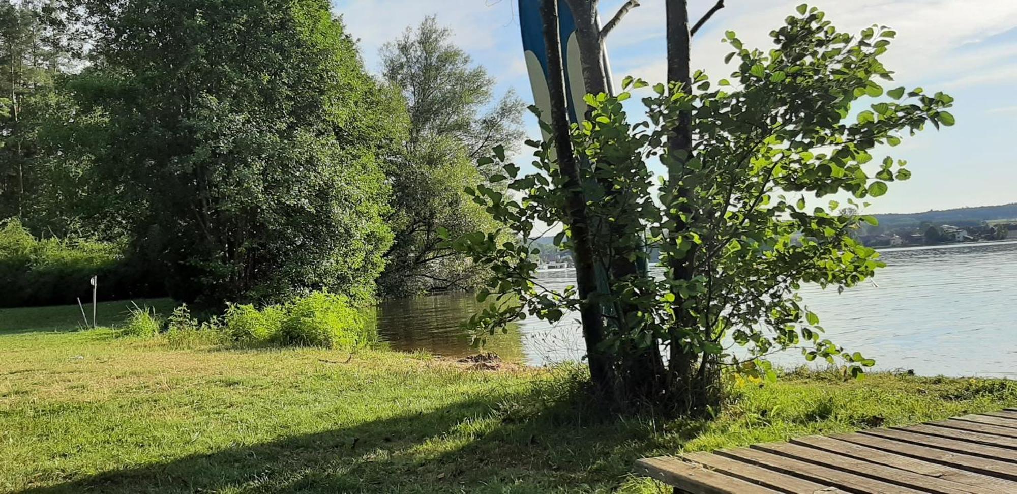 Bungalow Direkt Am See, Mit Eigenem Boot رودنغ المظهر الخارجي الصورة