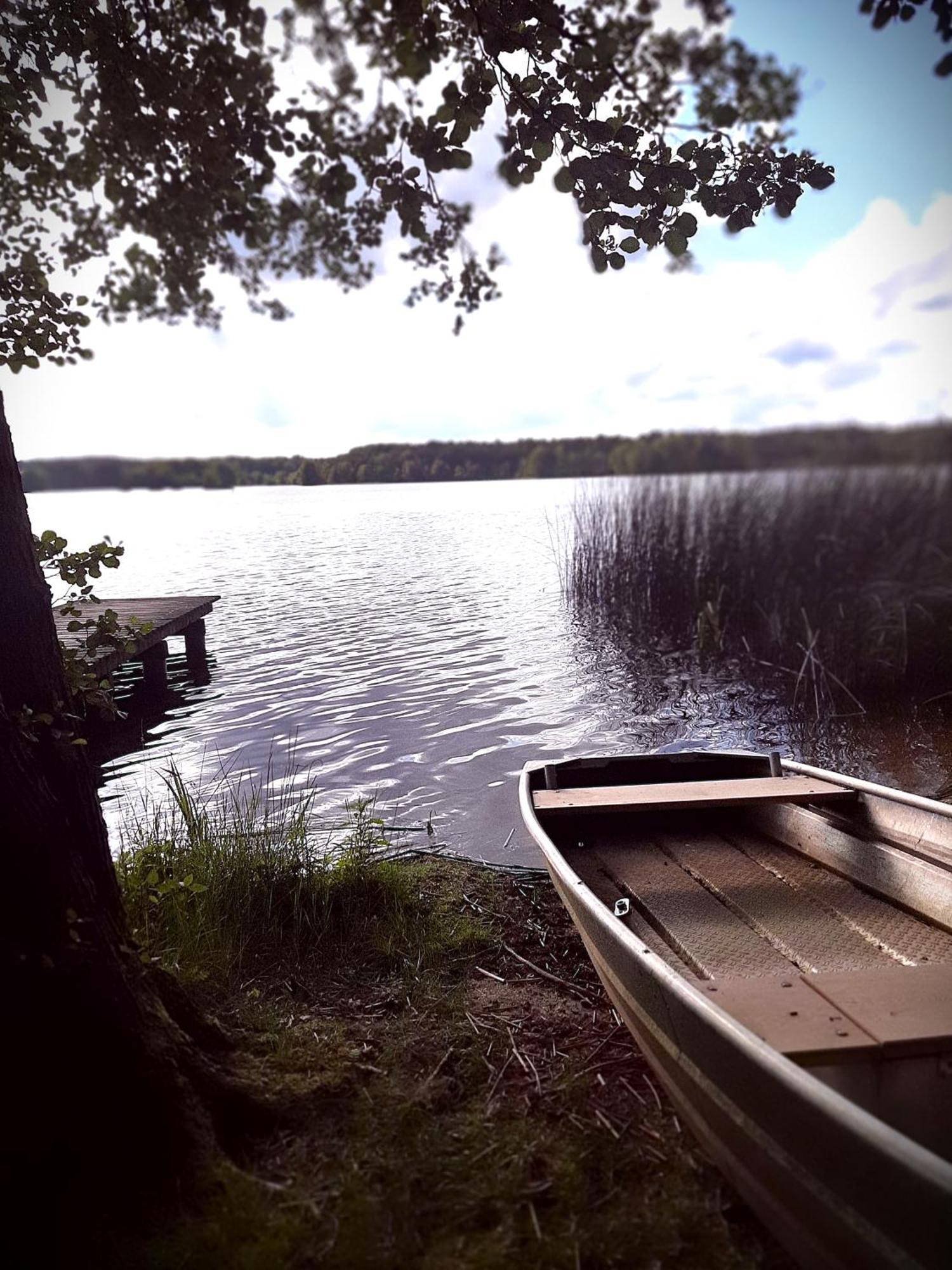 Bungalow Direkt Am See, Mit Eigenem Boot رودنغ المظهر الخارجي الصورة